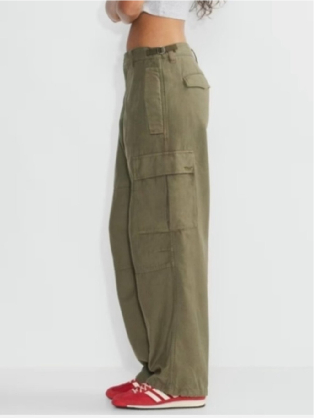 Aritzia TNA Cargo Supply Pants Green Utility Military Low Rise Baggy Sz 6 Comfy